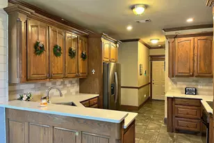 609 Acorn St, Pilot Point, TX 76258 - Photo 20