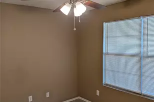 9949 Sparrow Hawk Ln, Fort Worth, TX 76108 - Photo 12