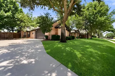 8337 Thornhill Drive, North Richland Hills, TX 76182 - Photo 2