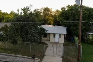 1060 Gardner Rd, Austin, TX 78721 - Photo 2