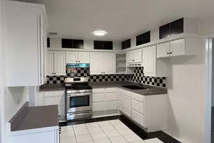 1060 Gardner Rd, Austin, TX 78721 - Photo 12