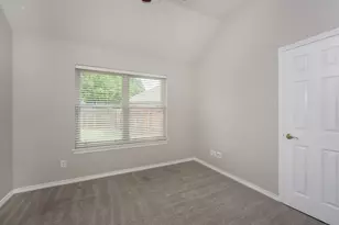 101 Canterbury Dr, Saginaw, TX 76179 - Photo 12