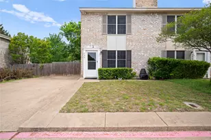 139 Graystone Pl, Duncanville, TX 75137 - Photo 2