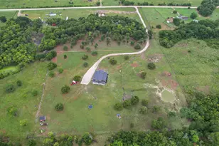 9924 NW County Road 2221, Barry, TX 75102 - Photo 2