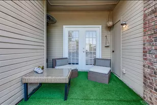 3550 Country Square Dr, Carrollton, TX 75006 - Photo 12