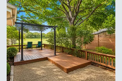 2920 Shady Lake Circle, Carrollton, TX 75006 - Photo 4
