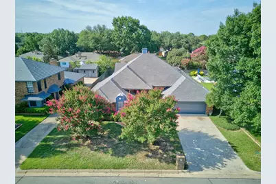 604 Gunnison Drive, Arlington, TX 76006 - Photo 2