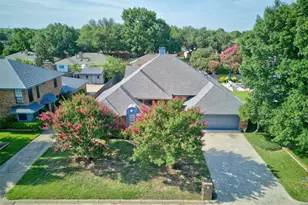 604 Gunnison Dr, Arlington, TX 76006 - Photo 2