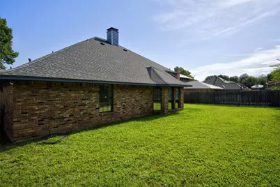 604 Gunnison Drive, Arlington, TX 76006 - Photo 6