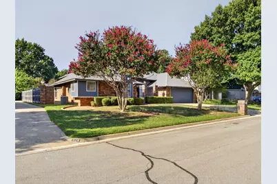 604 Gunnison Drive, Arlington, TX 76006 - Photo 2