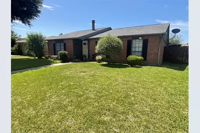 2017 Osage Trail, Grand Prairie, TX 75052 - Photo 4