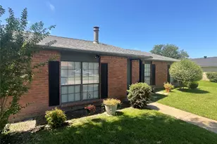 2017 Osage Trail, Grand Prairie, TX 75052 - Photo 6