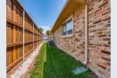 6115 Bluff Point Drive, Dallas, TX 75248 - Photo 20