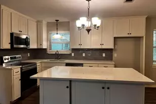 1110 Edgewood, Ennis, TX 75119 - Photo 2