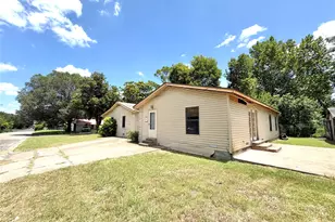 2501 S 27th St, Waco, TX 76706 - Photo 2