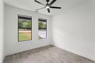 4711 Elizabeth St, Granbury, TX 76048 - Photo 24