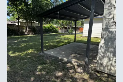 2009 Cloverdale Street, Arlington, TX 76010 - Photo 6