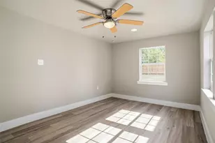 2908 Lulu Street W, Fort Worth, TX 76106 - Photo 8