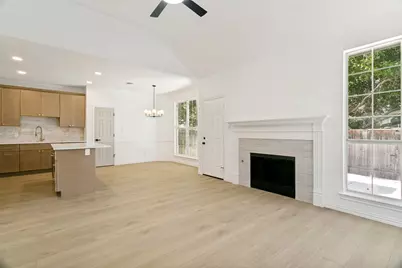 2116 Montclair Lane, Lewisville, TX 75067 - Photo 16