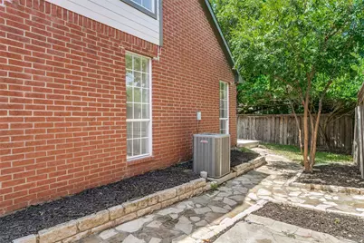 2116 Montclair Lane, Lewisville, TX 75067 - Photo 40
