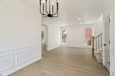 2116 Montclair Lane, Lewisville, TX 75067 - Photo 6