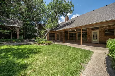 10000 Stony Point Drive, Woodway, TX 76712 - Photo 8