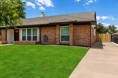 2429 Chestnut Way, Bedford, TX 76022 - Photo 1