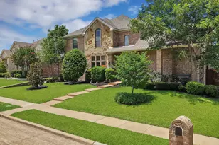 2245 Homestead Ln, Plano, TX 75025 - Photo 2