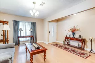 1226 Glen Loch Dr, Irving, TX 75062 - Photo 14
