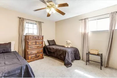1226 Glen Loch Drive, Irving, TX 75062 - Photo 26