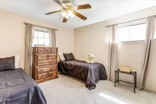 1226 Glen Loch Dr, Irving, TX 75062 - Photo 26