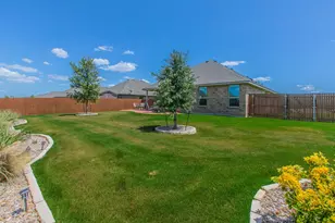500 Smart Strike Trl, Granbury, TX 76049 - Photo 4
