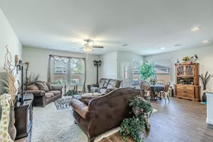 500 Smart Strike Trl, Granbury, TX 76049 - Photo 2