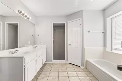 6308 S Chesterfield Drive, Fort Worth, TX 76179 - Photo 16