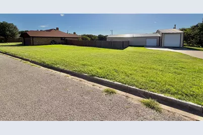 804 Foxhollow Road, Eastland, TX 76448 - Photo 4