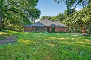 220 Priscilla Cir, New Hope, TX 75071 - Photo 4