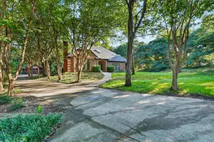 220 Priscilla Cir, New Hope, TX 75071 - Photo 2