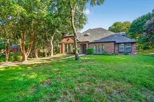 220 Priscilla Cir, New Hope, TX 75071 - Photo 2