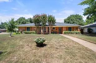 2004 Ford St, Arlington, TX 76013 - Photo 2