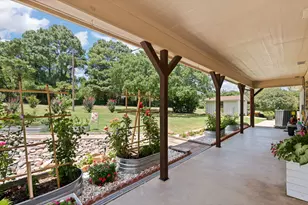 1309 Shannon Dr, Cleburne, TX 76031 - Photo 6