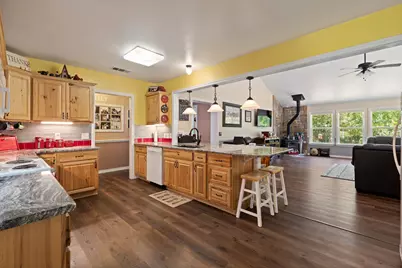1309 Shannon Drive, Cleburne, TX 76031 - Photo 20