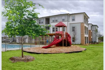 4800 W Illinois Avenue #3111, Dallas, TX 75211 - Photo 2