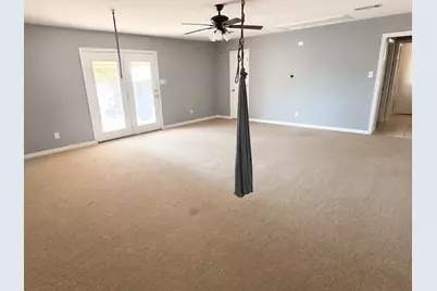 9805 Heritage Parkway, West, TX 76691 - Photo 10