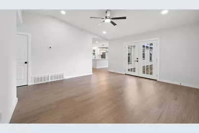 2118 Lamont Drive, Garland, TX 75040 - Photo 8