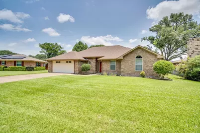 404 Highland Drive, Ennis, TX 75119 - Photo 4
