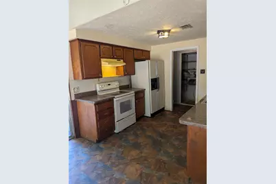 7501 Acapulco Road, Fort Worth, TX 76112 - Photo 10