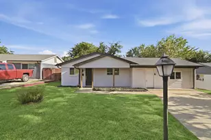 6632 Ellis Rd, Fort Worth, TX 76112 - Photo 2