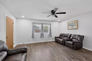 908 W Heron St, Denison, TX 75020 - Photo 32