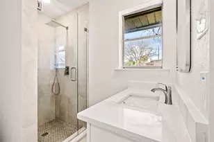 921 Bromwich St, Garland, TX 75040 - Photo 22