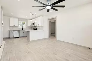414 Dawson Cir, Grand Prairie, TX 75051 - Photo 8